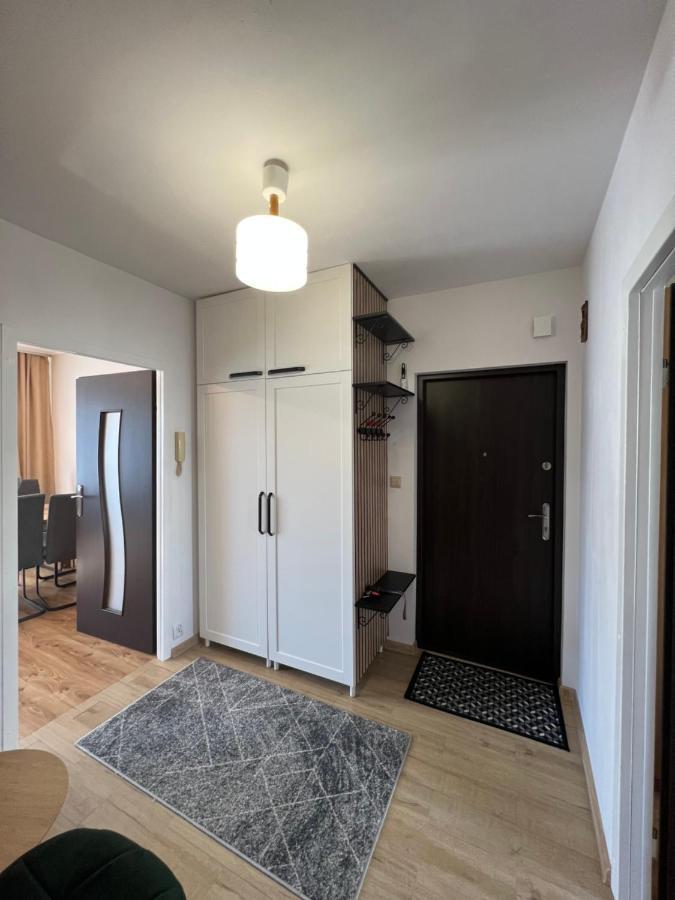 Apartment Orientarium Zoo Atlas Arena Retkinia District Parking
